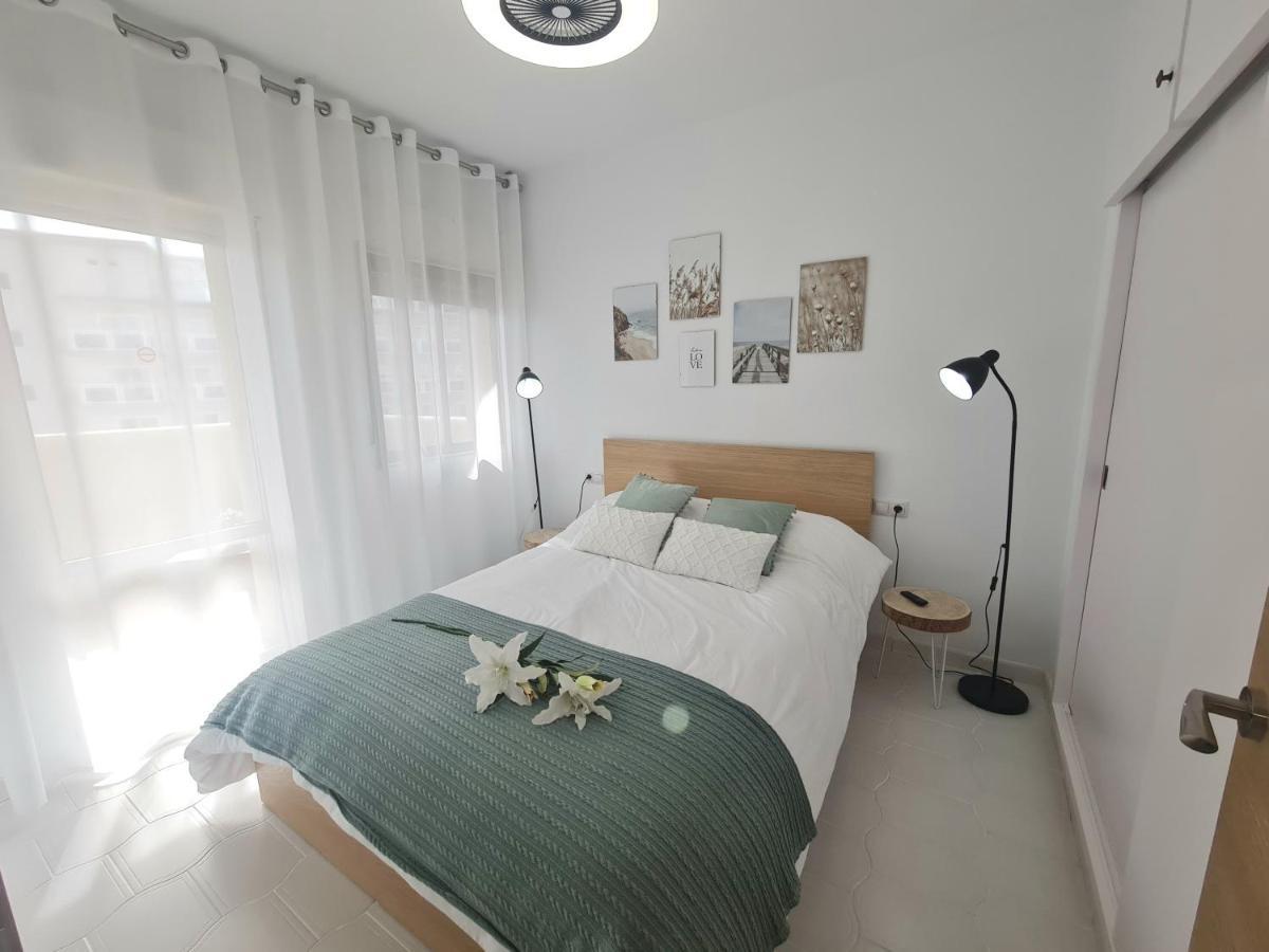 Precioso Apartamento Con Piscinas Y Vistas Al Mar. 贝纳尔马德纳 外观 照片