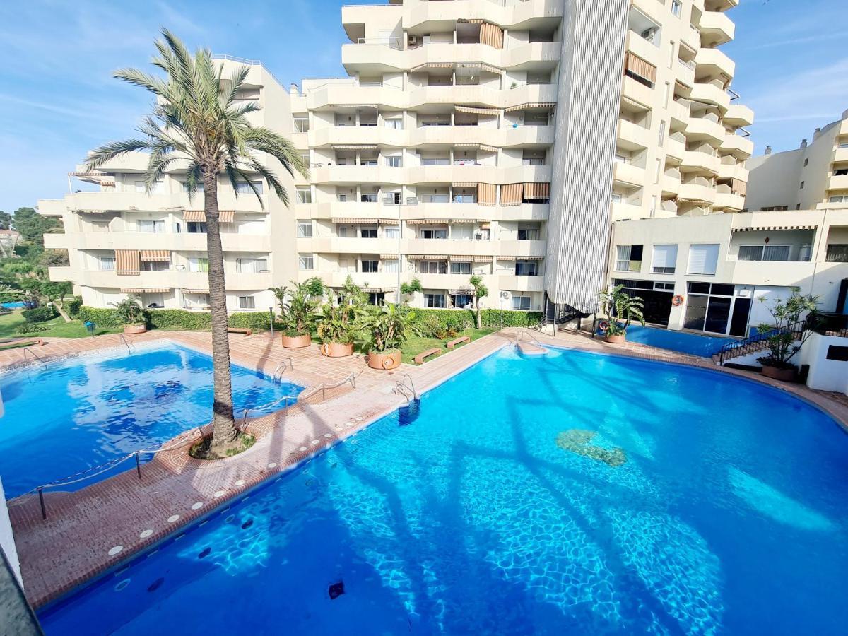 Precioso Apartamento Con Piscinas Y Vistas Al Mar. 贝纳尔马德纳 外观 照片